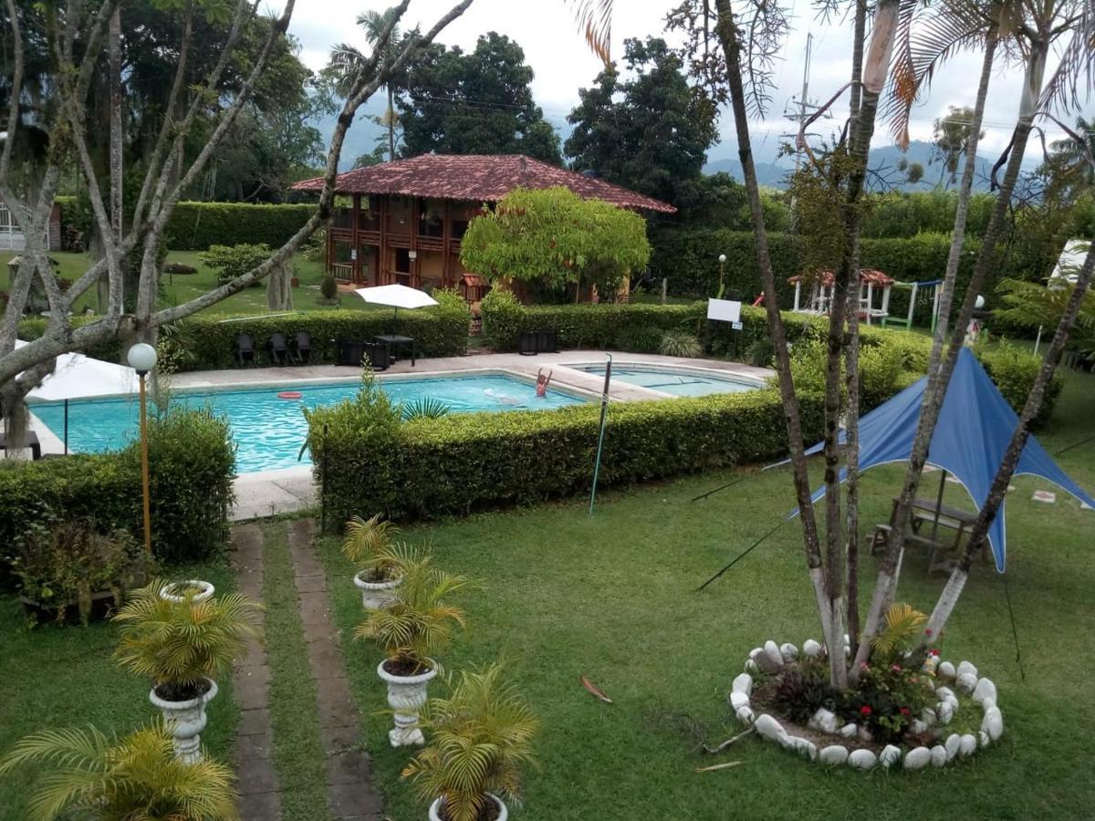 Villa Alejandra Del Quindio Calarcá Exterior foto