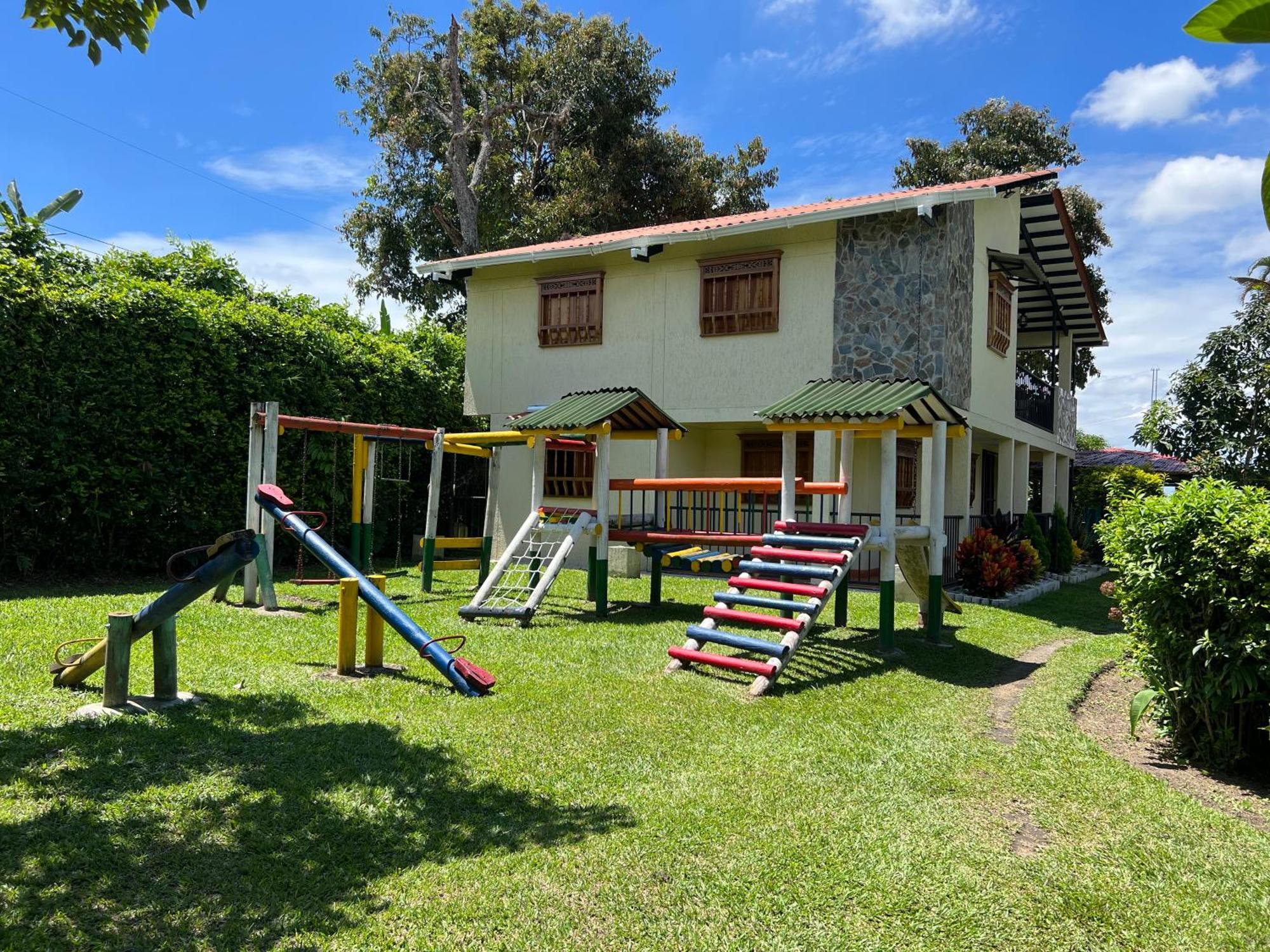 Villa Alejandra Del Quindio Calarcá Exterior foto